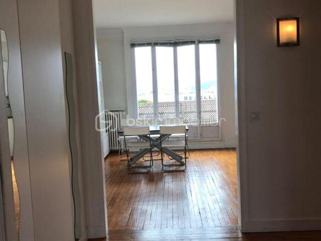 F3 avec balcon au 6 ème étage plein sud&vue dégagée!