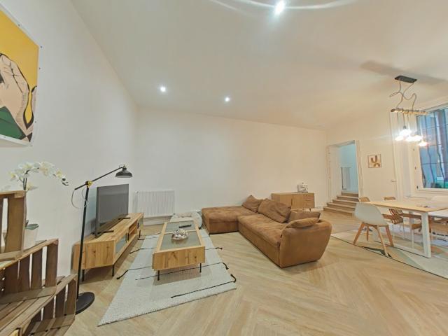 F3 MEUBLE hyper centre