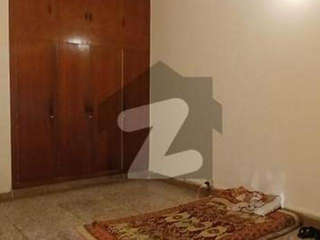 F10 Size 600 Double Storey House 5beds kitchen2 Rent 315000 not Real Pic Near To Markaz F 10