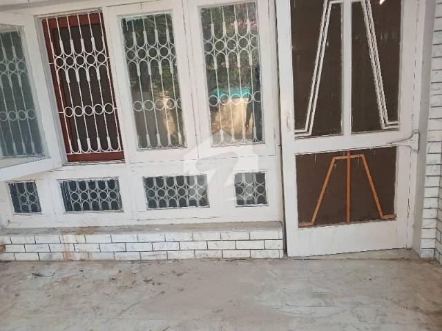 F10 Size 600 Full House 5Beds Kitchen2 Rent 325000Real Pic Near To Markaz