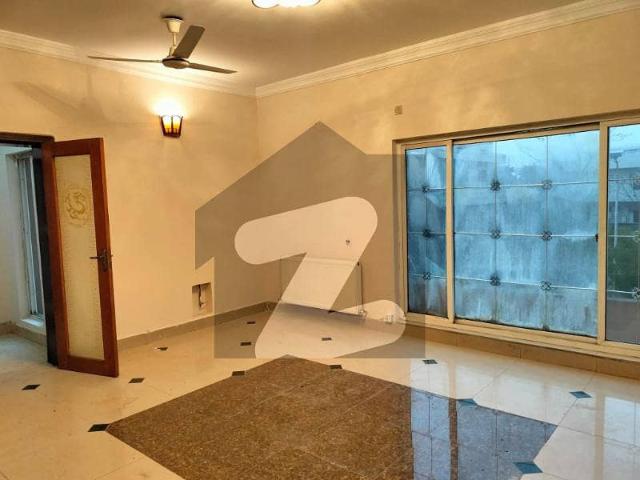 F11 Beautiful Upper Portion For Rent 3 Bedroom With Attached Bathroom Drawing Dining