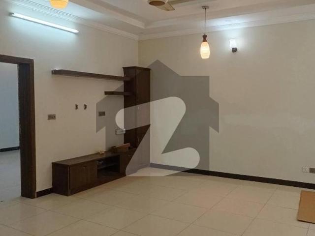 F11 Islamabad Full House Available For Rent 5bed Tail Floor F 11
