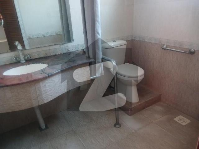 F11 Size 400 Double Story House 6beds Kitchen2 Rent 350000 Near To Market Real Pic F 11