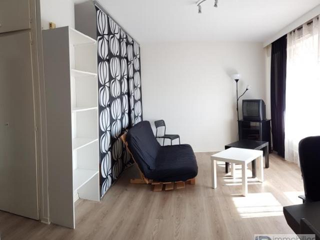 F1/2 MEUBLE METZ 1 pièce s 35.47 m2
