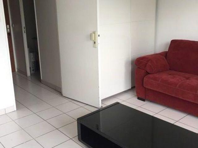 F1 avec balcon, équipement complet