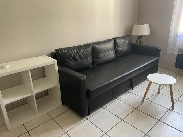 F1 meublé proche gare St roch,lave linge
