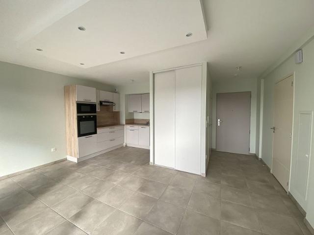 F2 46.4m ²