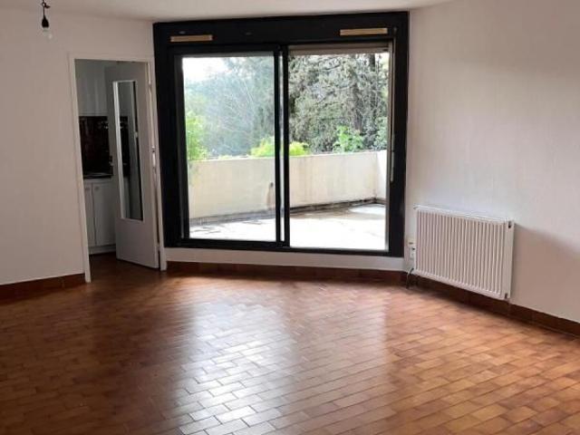 F2 46 m². Cuisine Equipée Indépendante