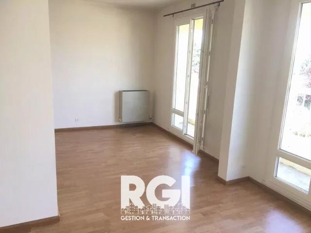 F2 2ème étage 43m²