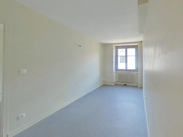 F2 38 m² hyper centre