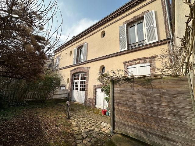F2 APPARTEMENT