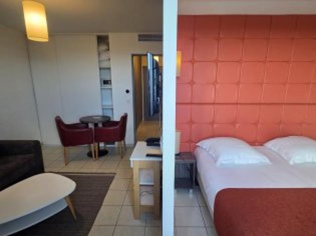 F2 Appartement 1 chambre avec sal