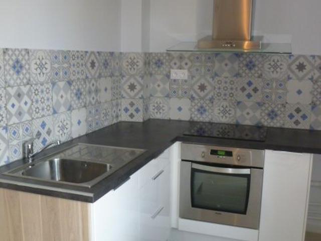 F2 BIS 46.49 m² AMPLEPUIS