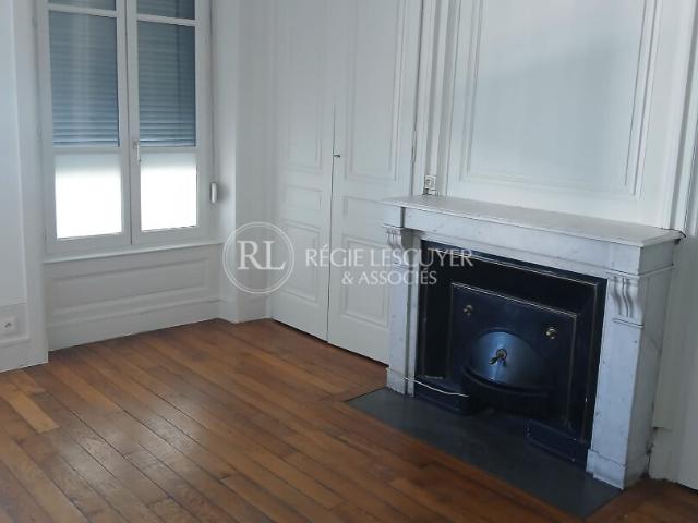 F2 BLD MARIUS VIVIER MERLE 69003 LYON