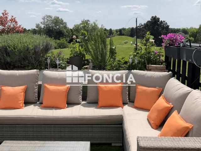 F2 COSY EN CENTRE VILLE BONDOUBLE AVEC GRANDE TERRASSE PLEIN SUD DE 38 m2 ET BOX