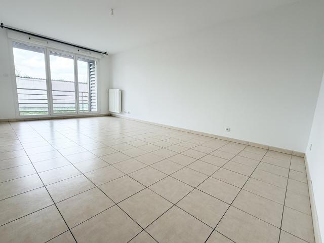 F2 de 50m2 + terrasse + parking