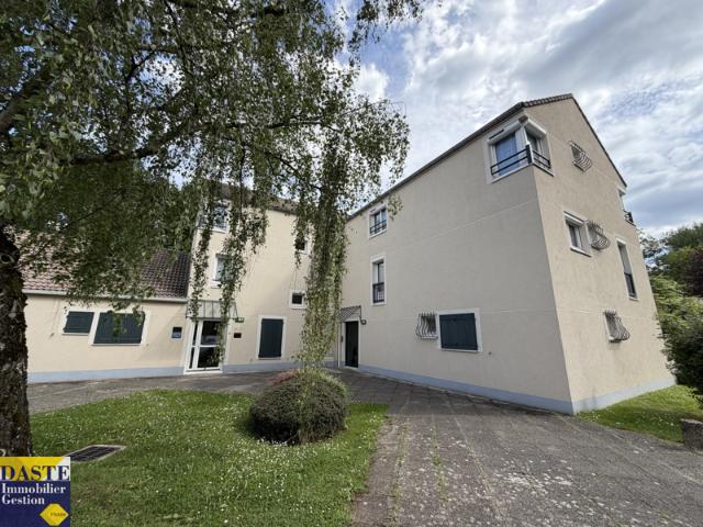 F2 de 52.92m2 à rénover