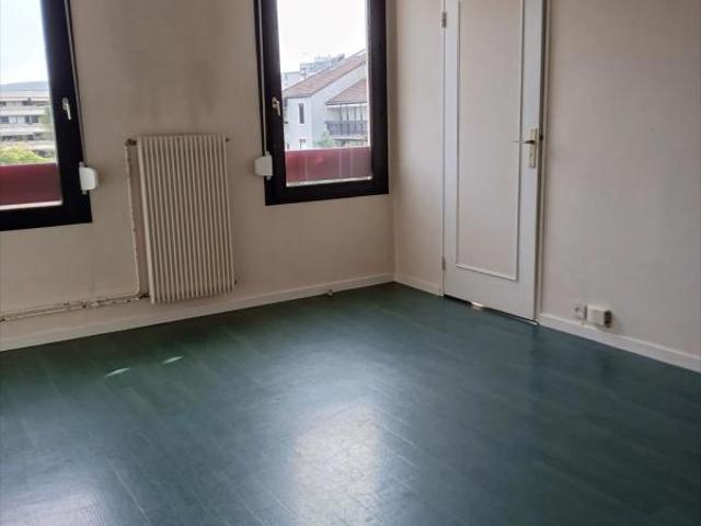 F2 de 37 m² Chamalières garage et balcon