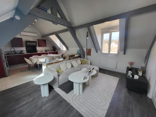 F2 de charme 64,59 m2 Entièrement rénové Résidence sécurisée