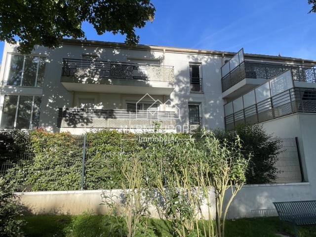 F2 DERNIER ETAGE CHARNY