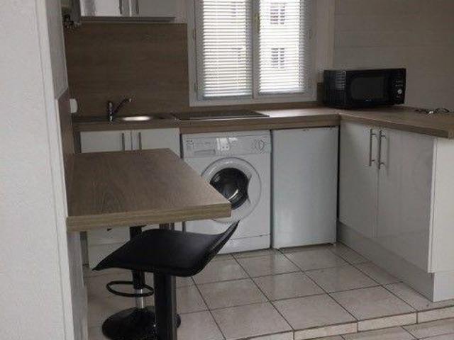F2 entièrement meublé secteur Coty