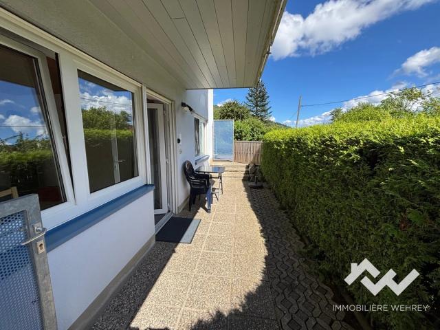 F2 équipé avec terrasse