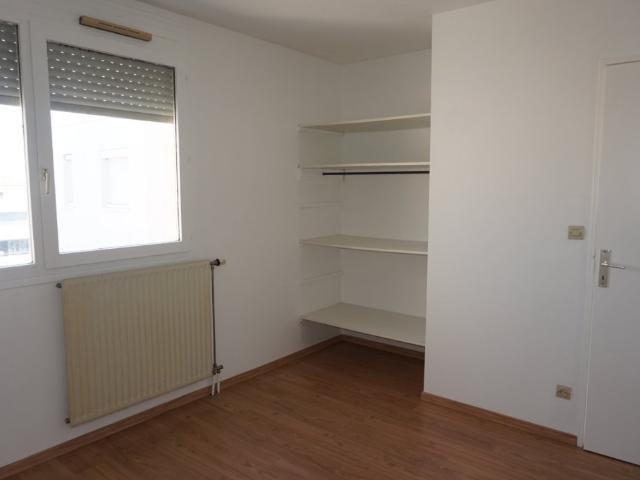 F2 LOGGIA 7 RUE JACQUES MONOD LYON 7