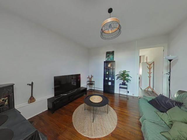 F2 MEUBLE 45 m² hyper centre