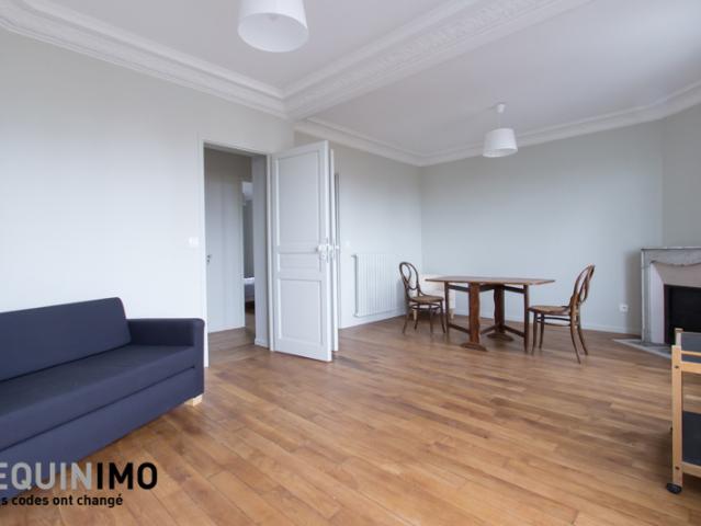 F2 meublé de 48m2 avec balcon situé rue Violet