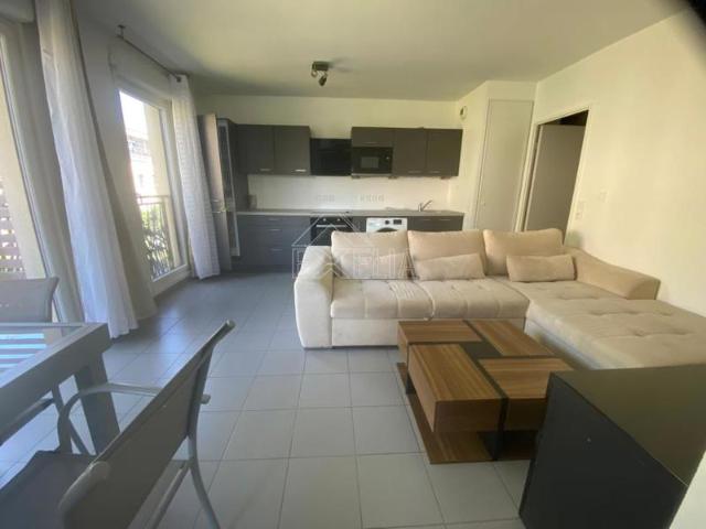 F2 MEUBLE MAGNANVILLE