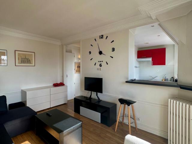 F2 MEUBLE PARIS 15EME