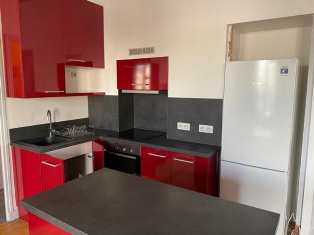F2 MEUBLE PLACE DELILLE