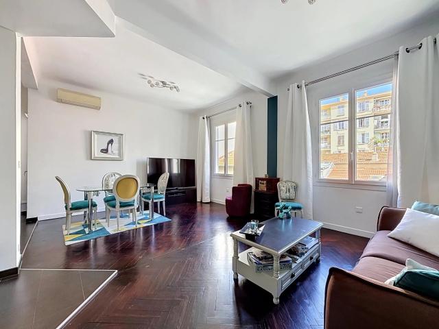 F2 Nice Libération Balcon Traversant 58m² Nice