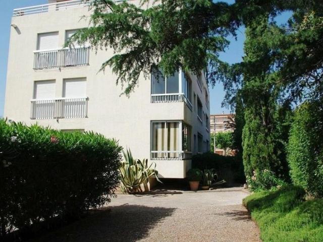 F2 proche centre St Raphaël