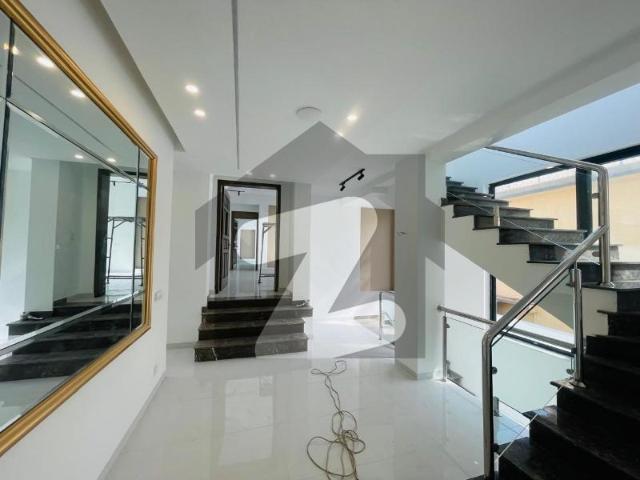 F7 Brand New House 8 Bed Available for Rent Furnished/unfurnished F 7