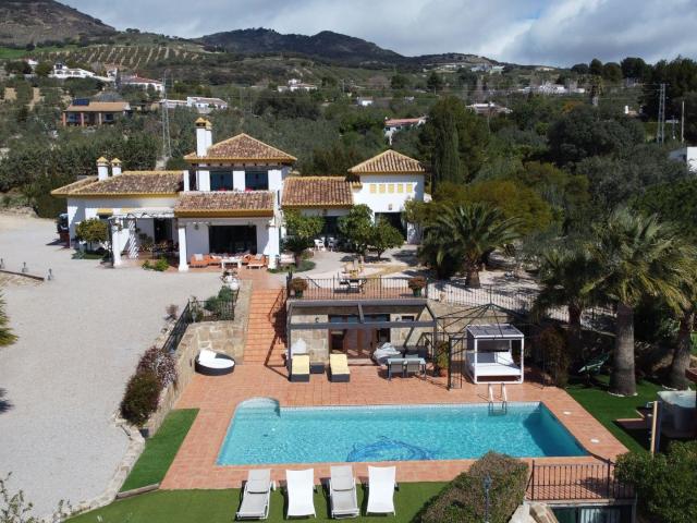 F4669483: Casa de campo en venta en Antequera. 313m² Antequera