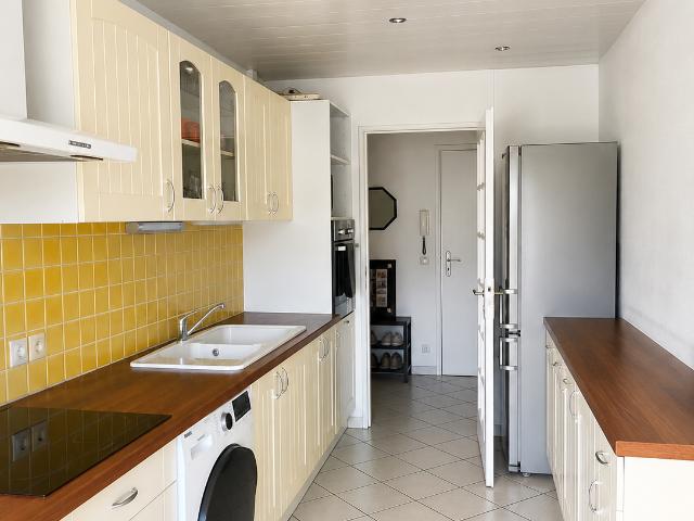 F4 BERGSON AVEC 3 CHAMBRES BALCONS ET GARAGE