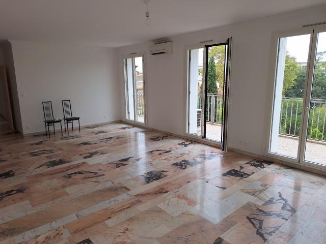F4 CENTRE VILLE PEYROU