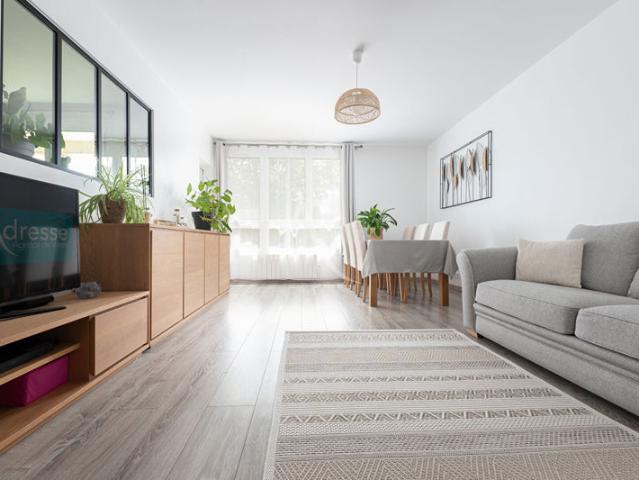 F4 de 74m² avec balcon, box, parking et cave