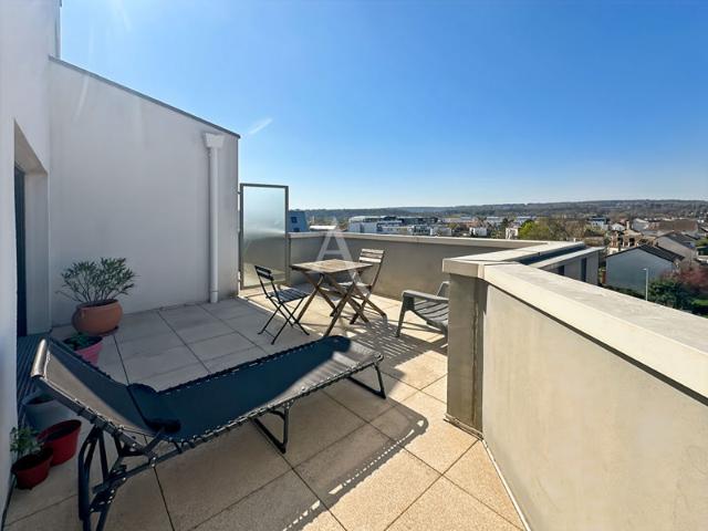 F4 Dernier étage avec Terrasse