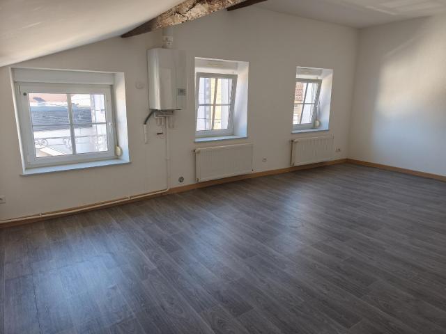 F4 DUPLEX
