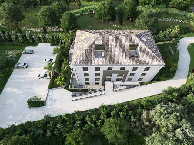 F4 DUPLEX DERNIER ETAGE AJACCIO ACQUALONGA