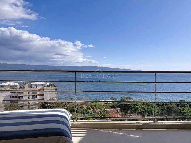 F4 VUE MER DUPLEX SANGUINAIRES DERNIER ETAGE + GARAGE