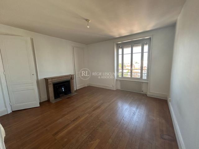 F4 rue Charles Richard quartier Montchat Reconnaissance Balzac