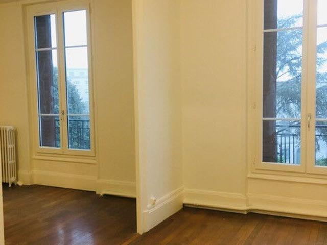 F4 RUE VICTOR HUGO VIENNE
