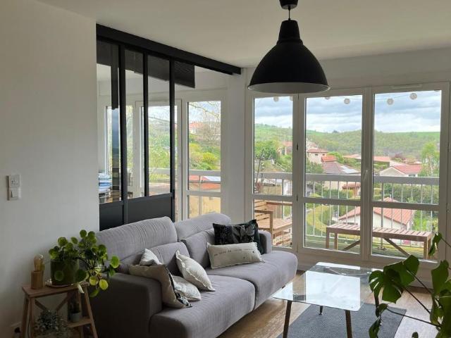 F4 SORBIERS SORBIERS TRES BEL APPARTEMENT DE TYPE F4.