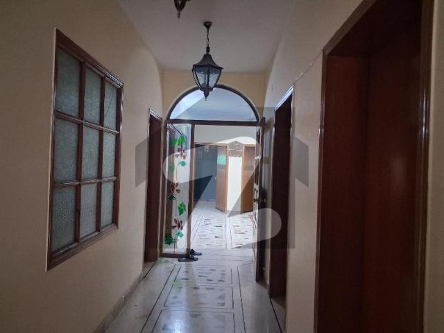 F6/1 Margalla Face House 4 Bed Room Double Kitchen Servant Quarter F 6/1