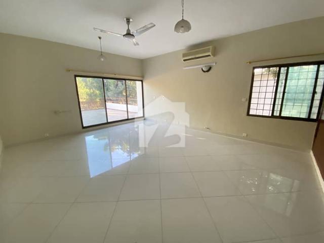 F6 Corner House For Sale
