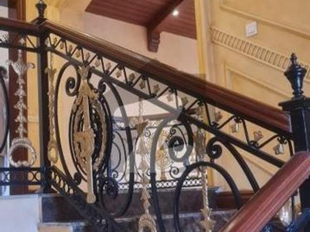 F6 Luxury House For Sale F 6