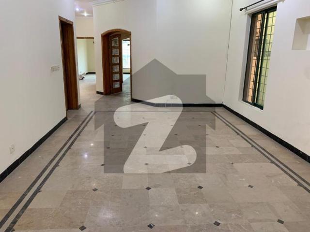 F8 500 Square Yead 5 Bedrooms Attach Washroom Drawing Dining TV Lounge Kitchen Sarvent Room Huge Car Parking House For Rent F 8